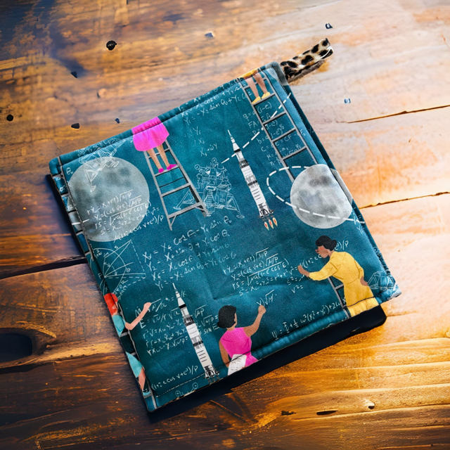 Women In Stem pot holder